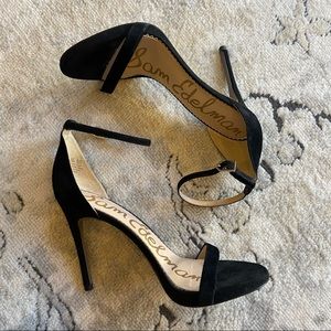 Sam Edelman black suede heels